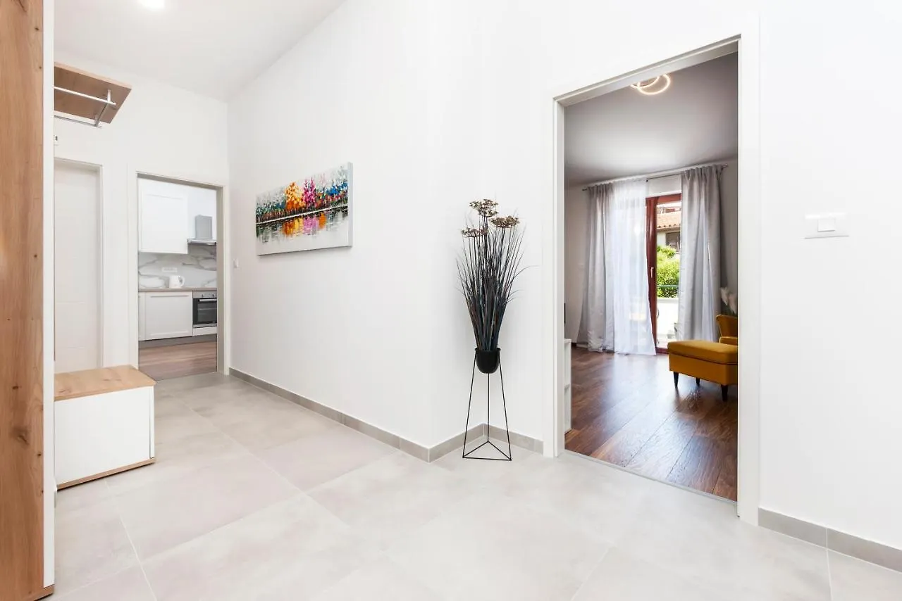Apartments E&M Pula